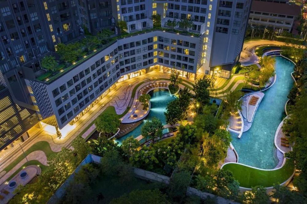 APARTMENTS / CONDOS