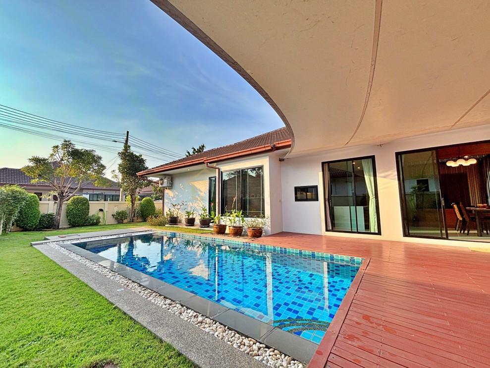 Sanctuary of Azure Elegance: Tropical Modern Pool Villa